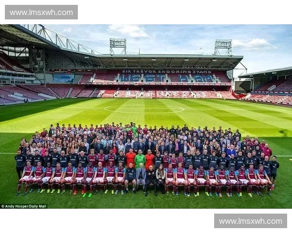 全球足球联赛发展趋势分析与各大顶级联赛特色比较